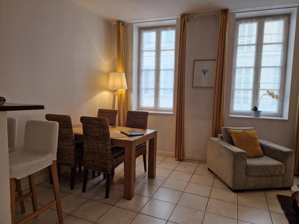 2 Pieces Dans Le Centre Avec Petite Terrasse 3*** Apartment Marseille Ngoại thất bức ảnh